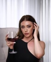 Lilit – escort in Istanbul